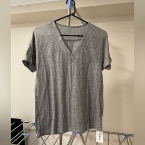 Eymuse Gray V-Neck Men's Shirt